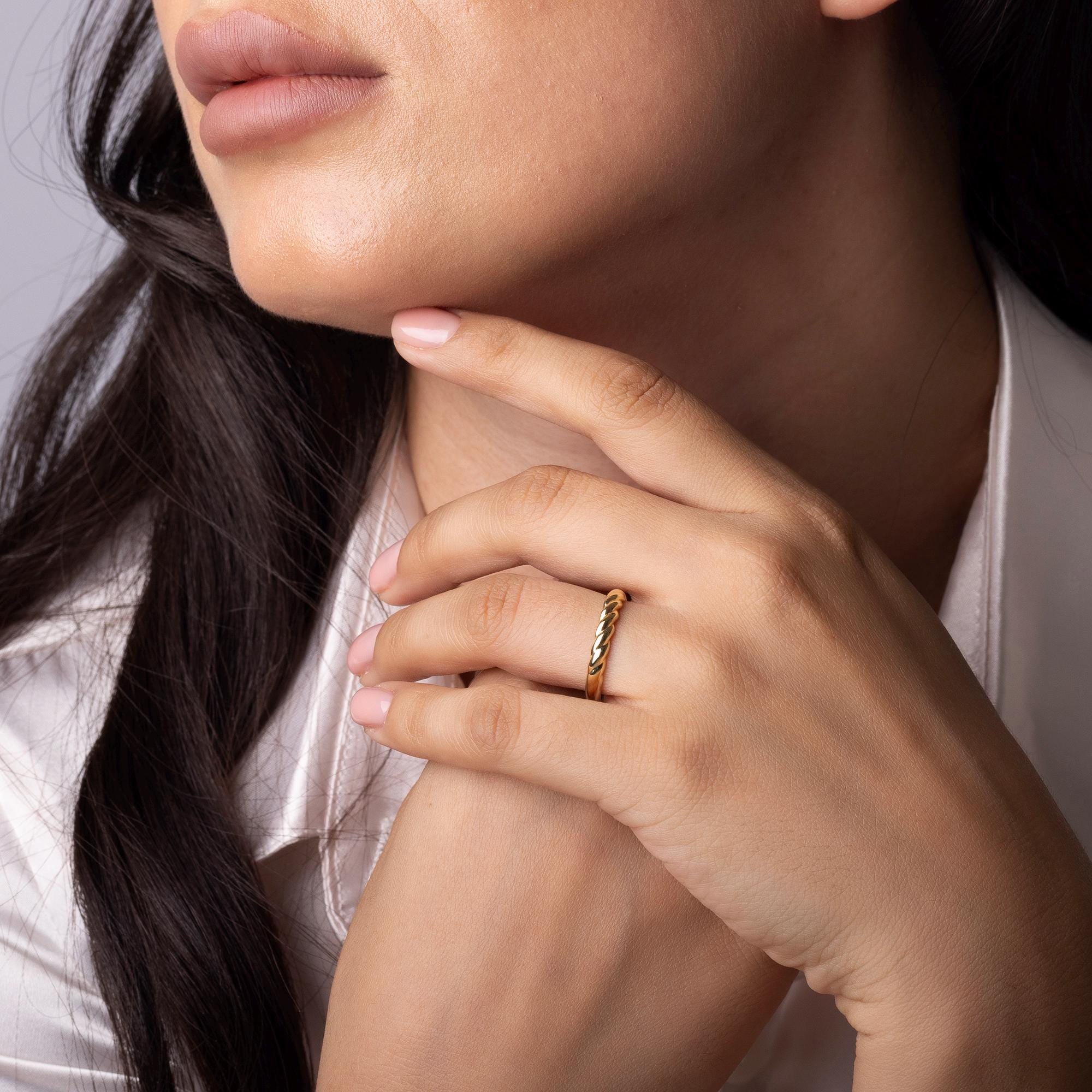 14K Solid Gold Rope Ring – Twisted Band Design, Minimalist Everyday Ring