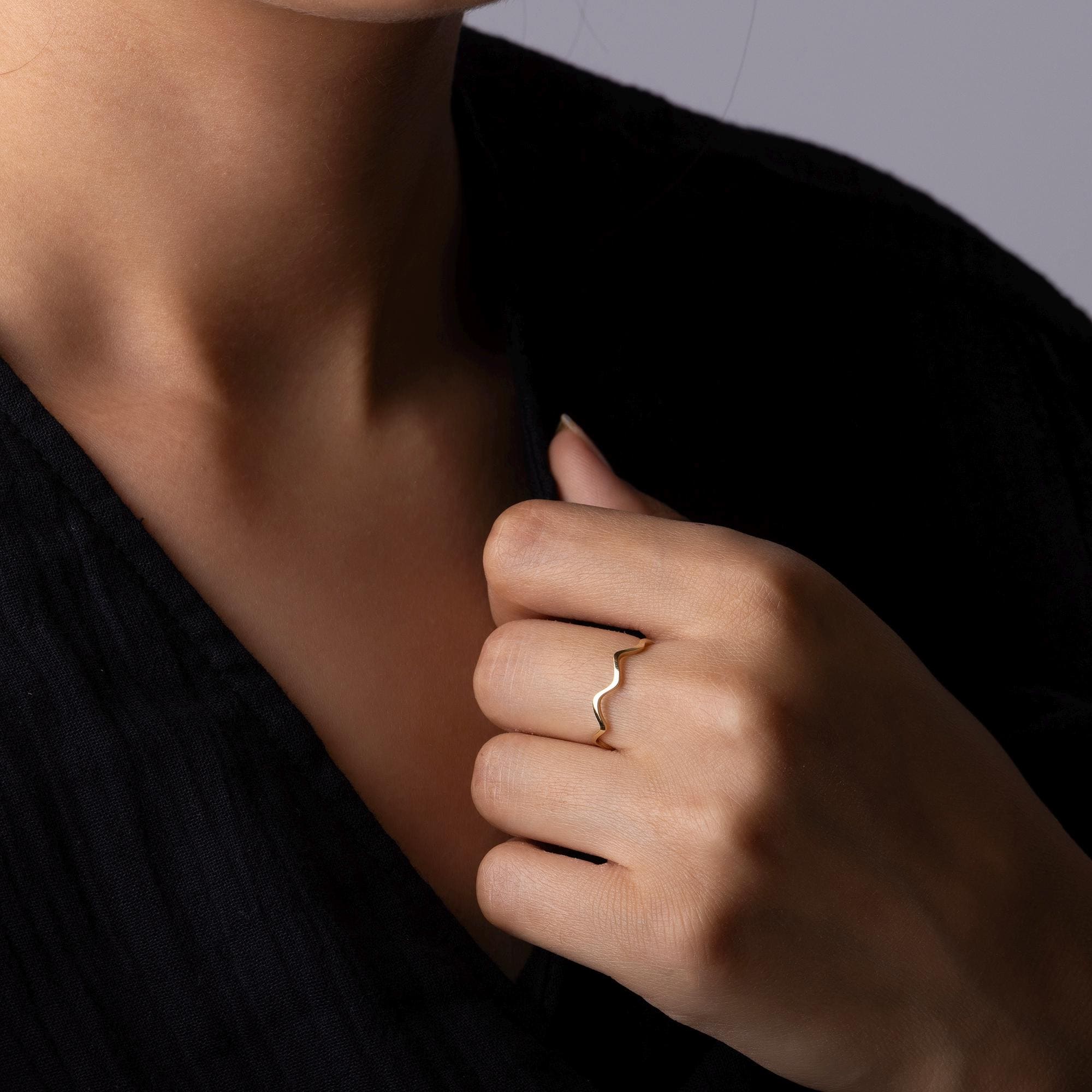14K Solid Gold Wave Ring – 1mm Dainty Band