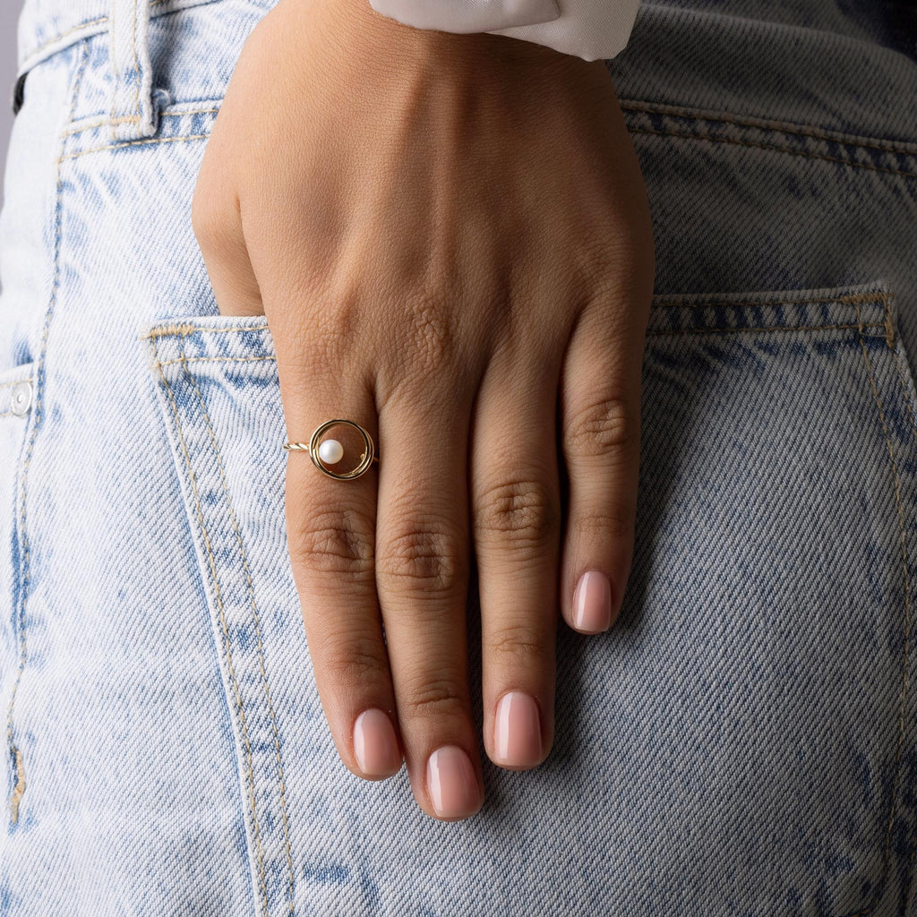 14K Solid Gold Pearl Ring – Handmade Minimalist Jewelry with Round Pearl