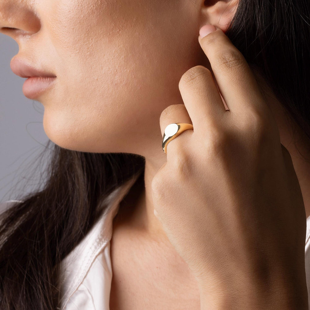 14K Solid Gold Signet Ring – Handmade Classic 8mm Band