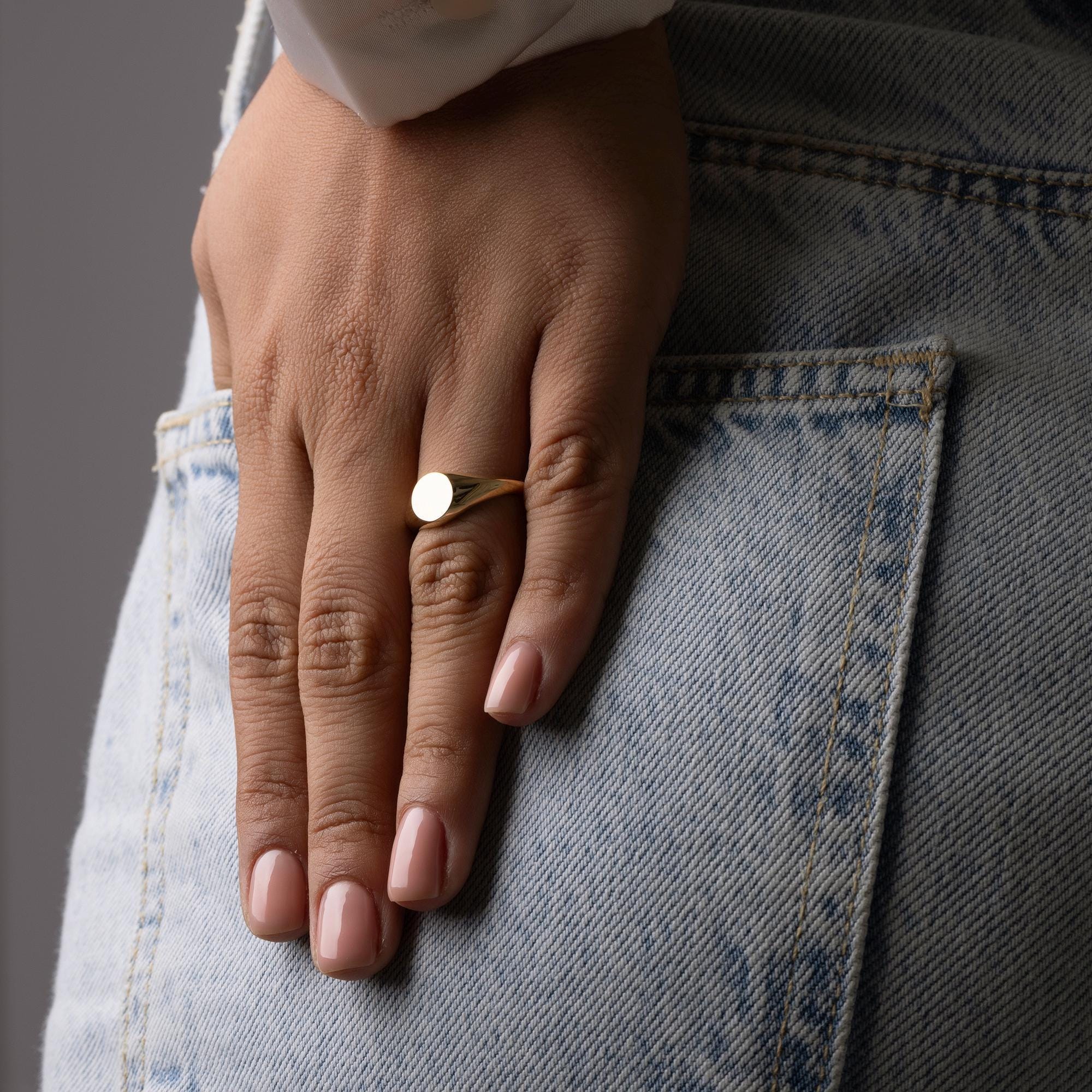 14K Solid Gold Signet Ring – Handmade Classic 8mm Band