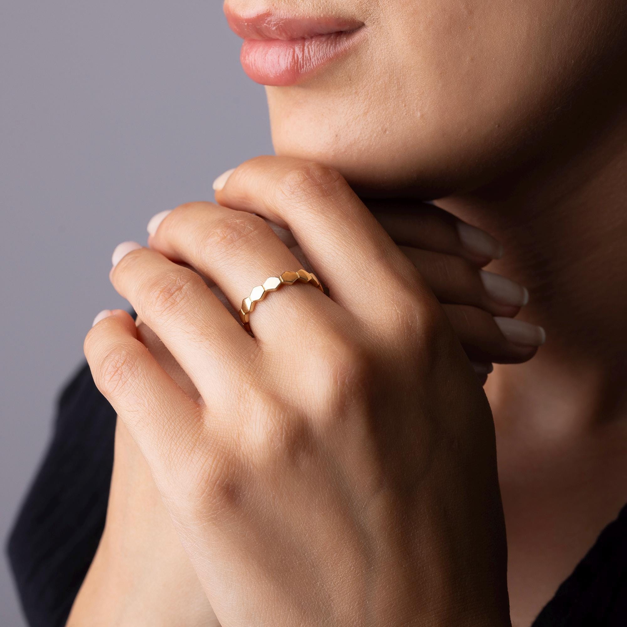 14K Solid Gold Hexagon Ring – Modern Geometric Band
