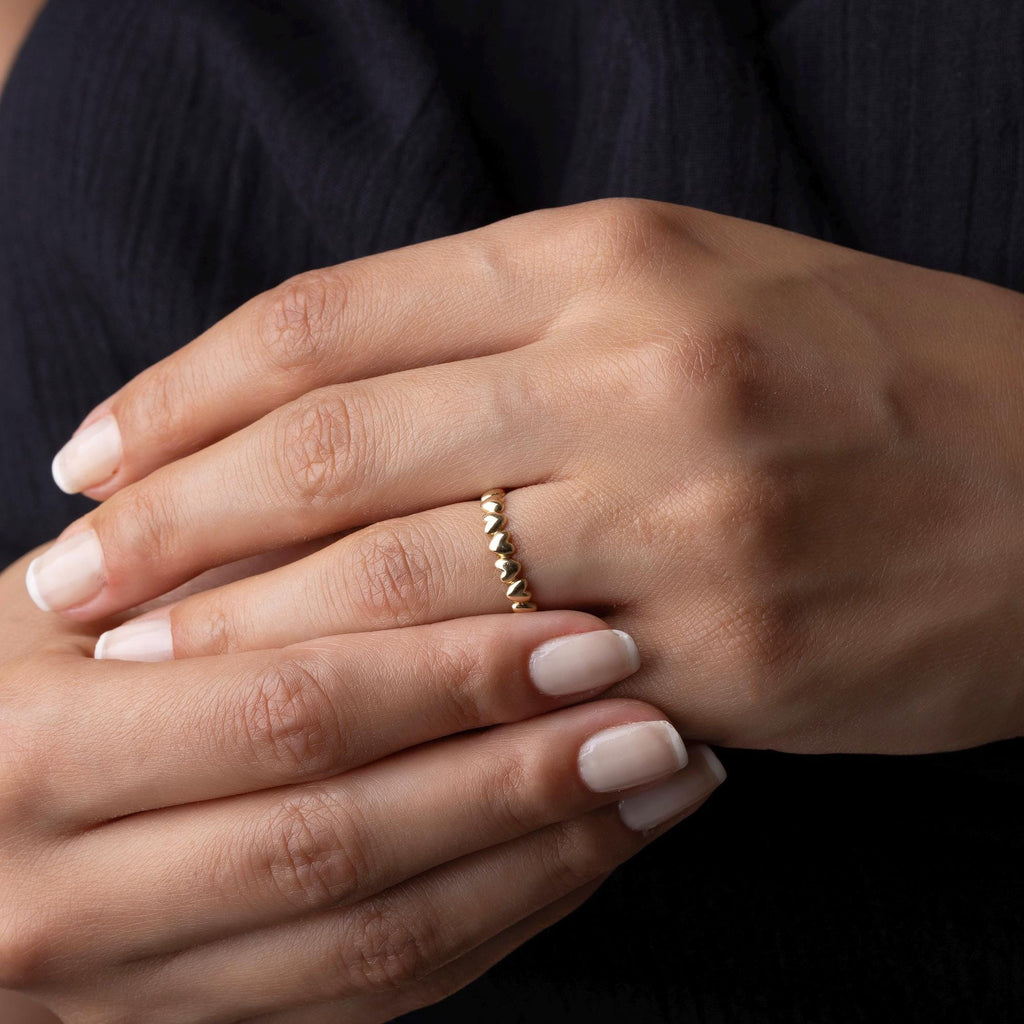 14K Solid Gold Heart Band Ring – Romantic Dainty Jewelry
