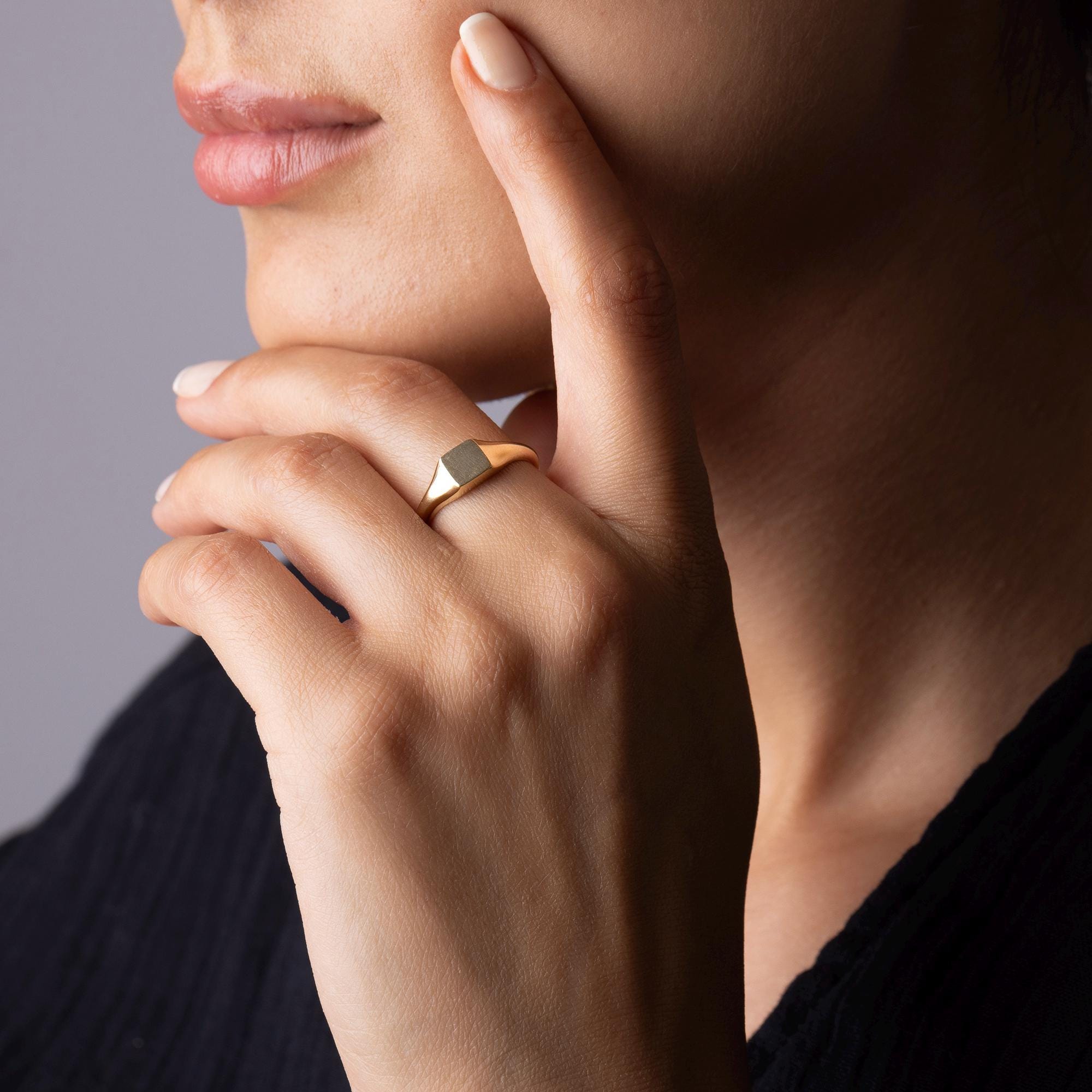 14K Solid Gold Square Signet Ring – Minimalist Gold Band