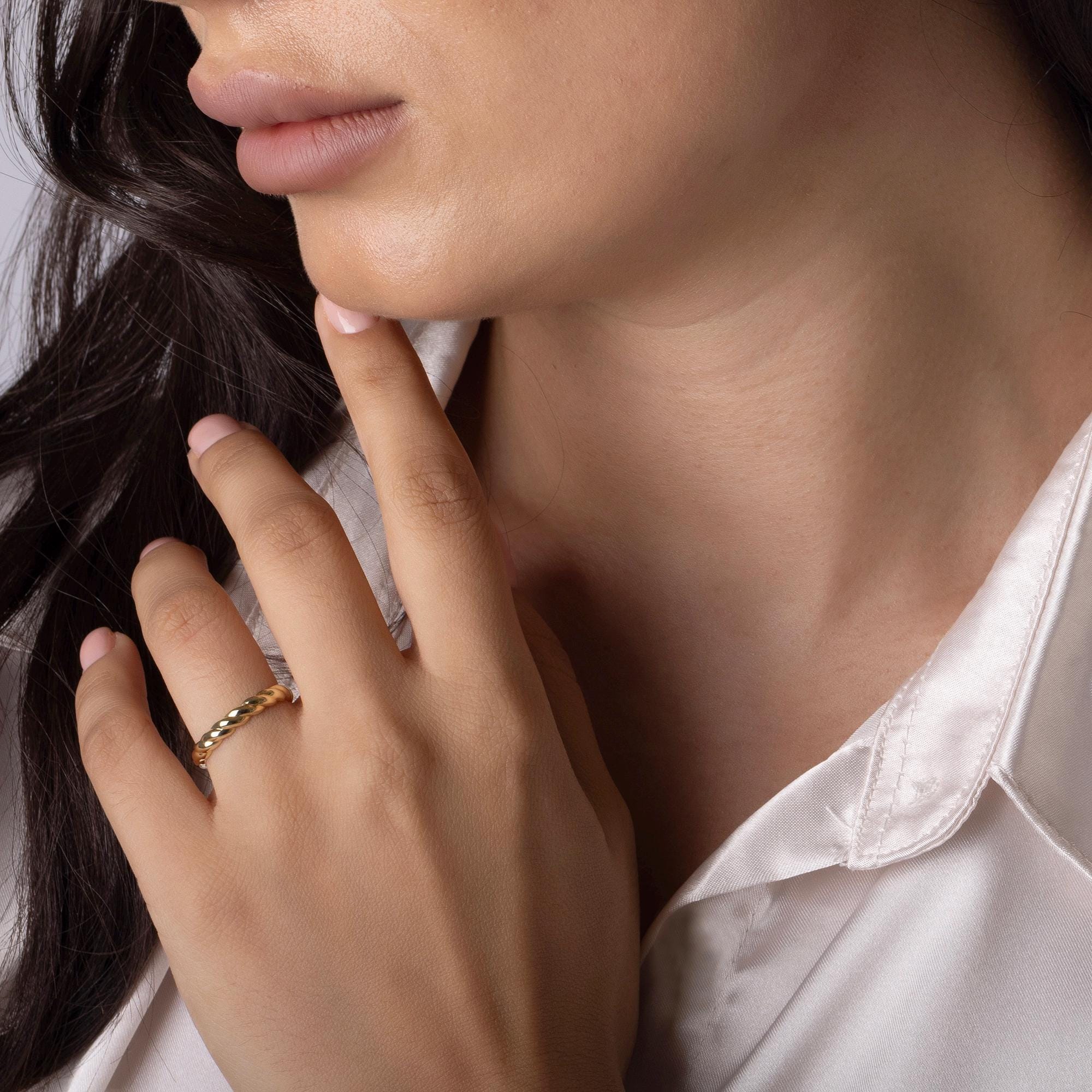 14K Solid Gold Rope Ring – Twisted Band Design, Minimalist Everyday Ring