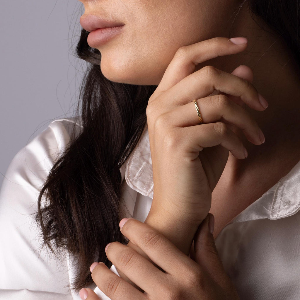 14K Solid Gold Twist Ring – Dainty Rope Band, Minimalist Everyday Jewelry