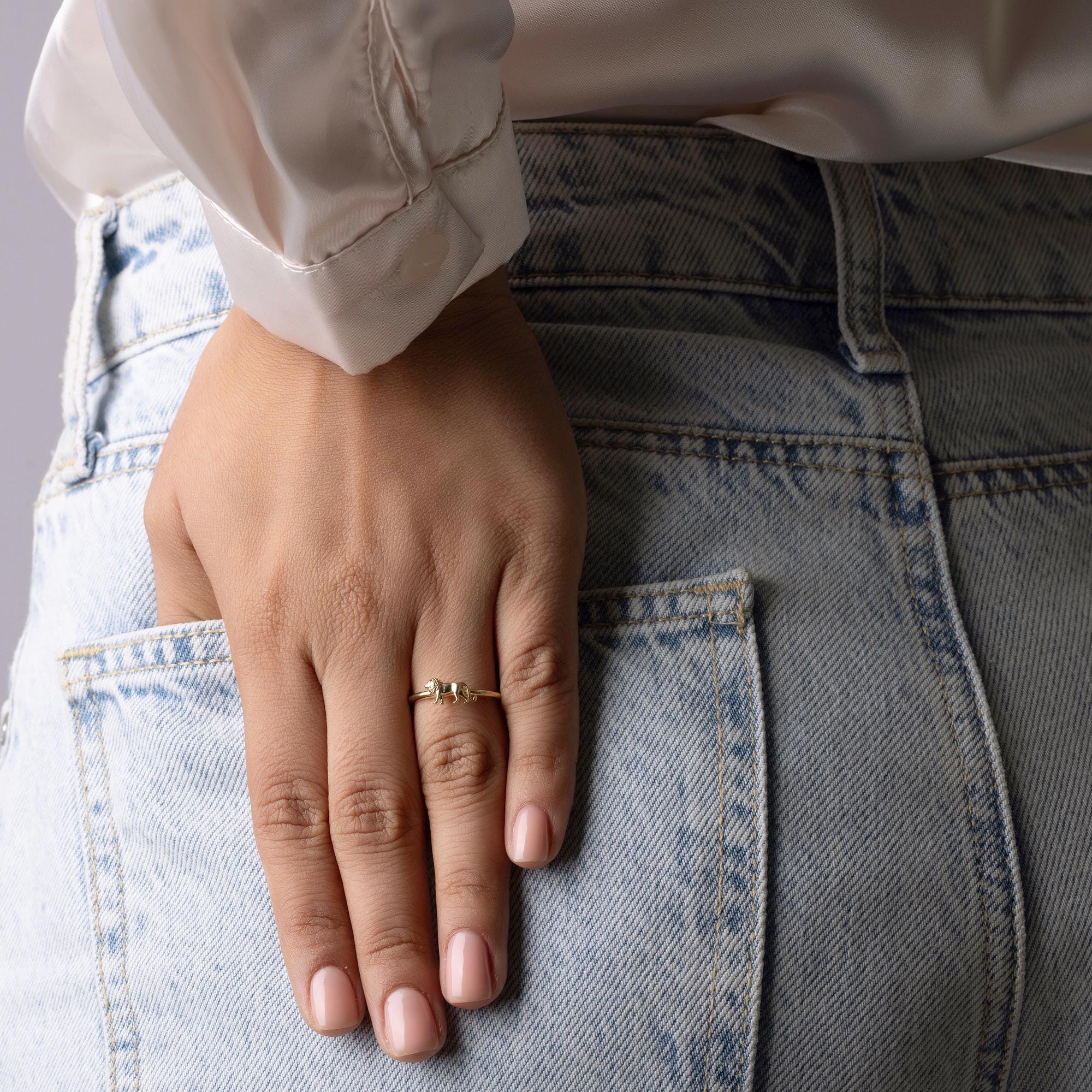 14K Solid Gold Lion Ring – Minimalist Leo Zodiac Ring