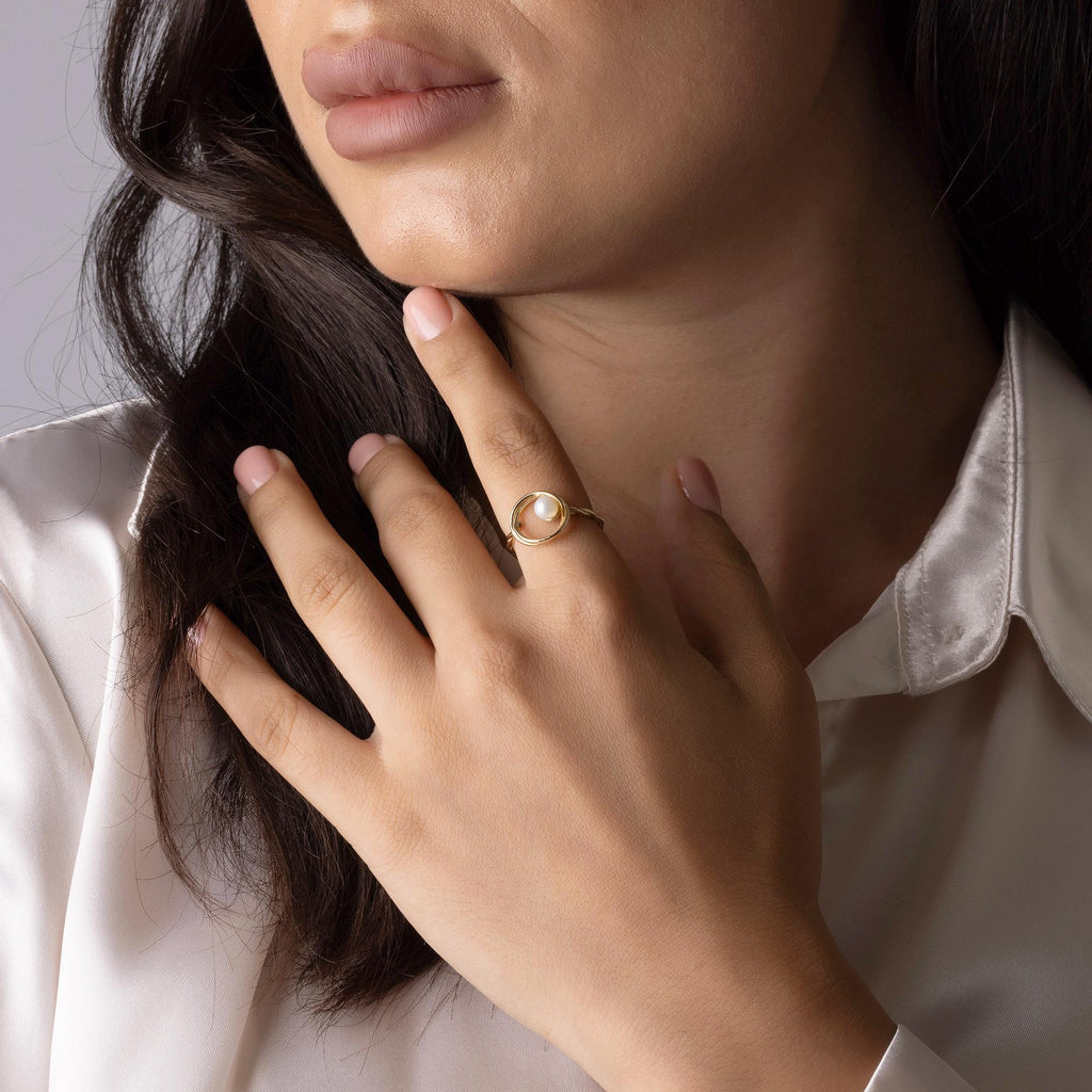 14K Solid Gold Pearl Ring – Handmade Minimalist Jewelry with Round Pearl
