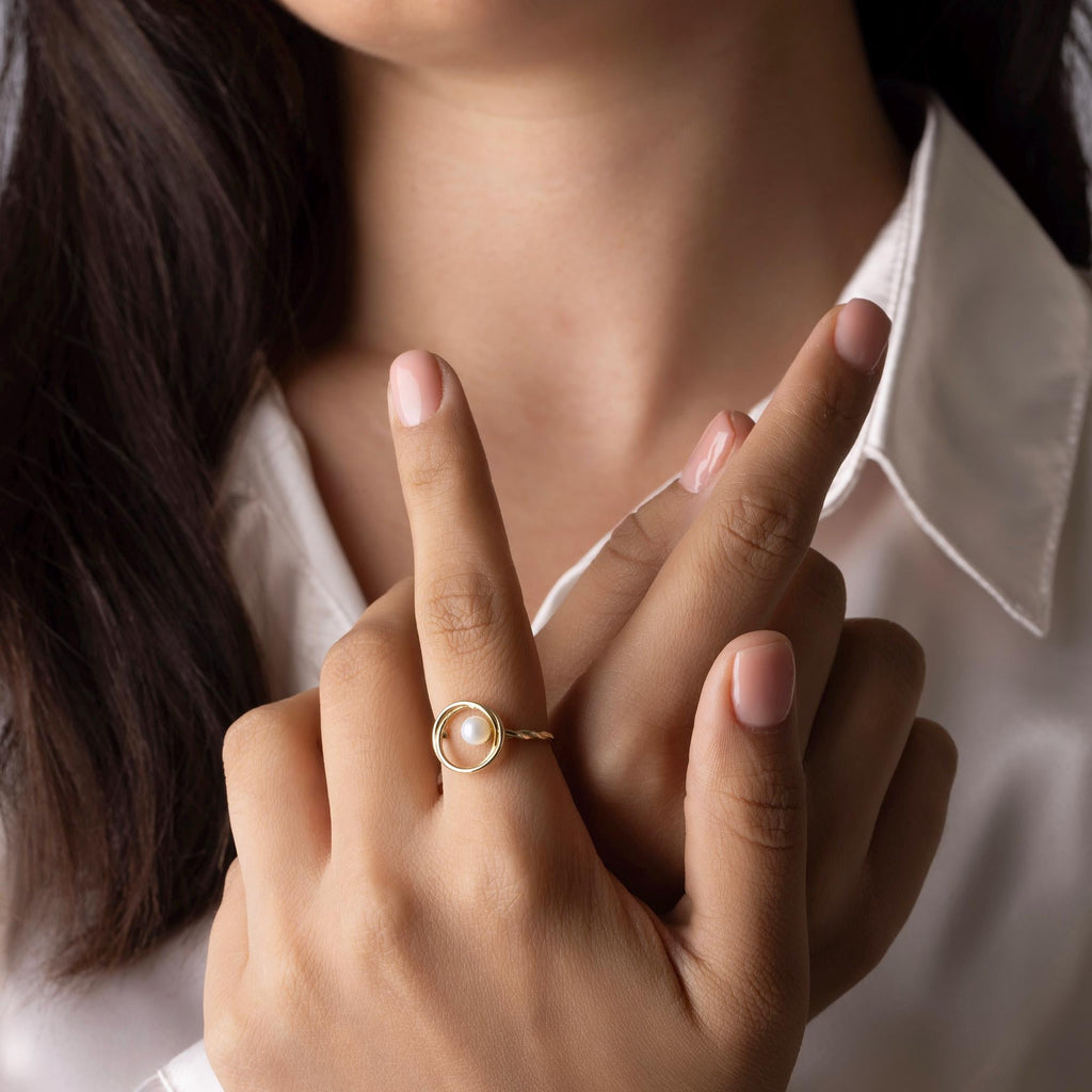 14K Solid Gold Pearl Ring – Handmade Minimalist Jewelry with Round Pearl