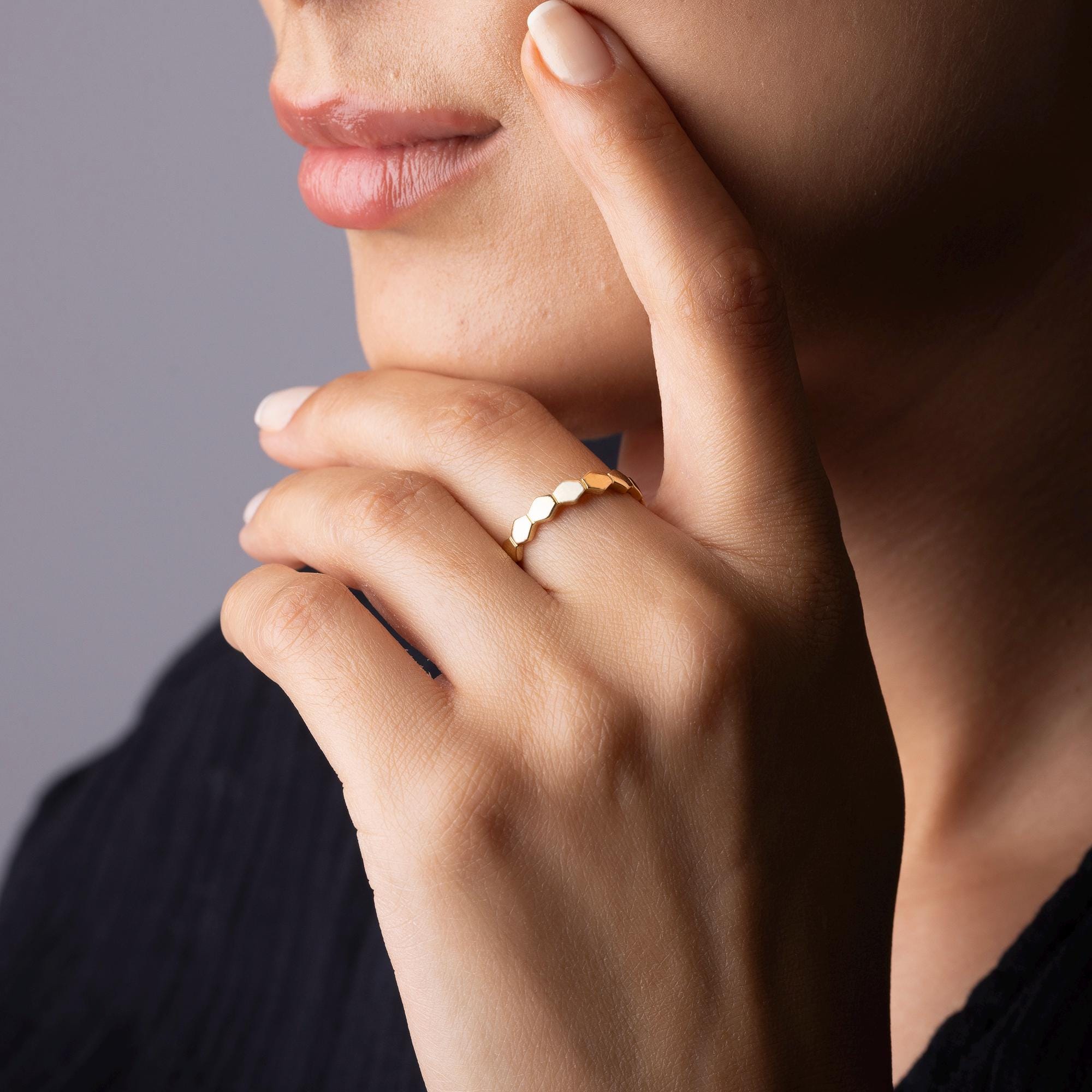 14K Solid Gold Hexagon Ring – Modern Geometric Band