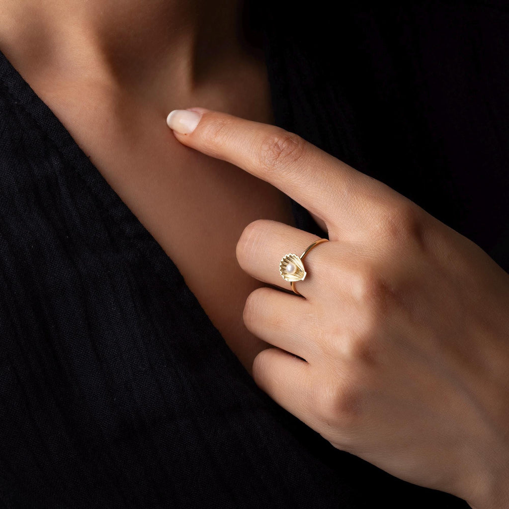 14K Solid Gold Shell Ring - Dainty Ocean Lover Jewelry