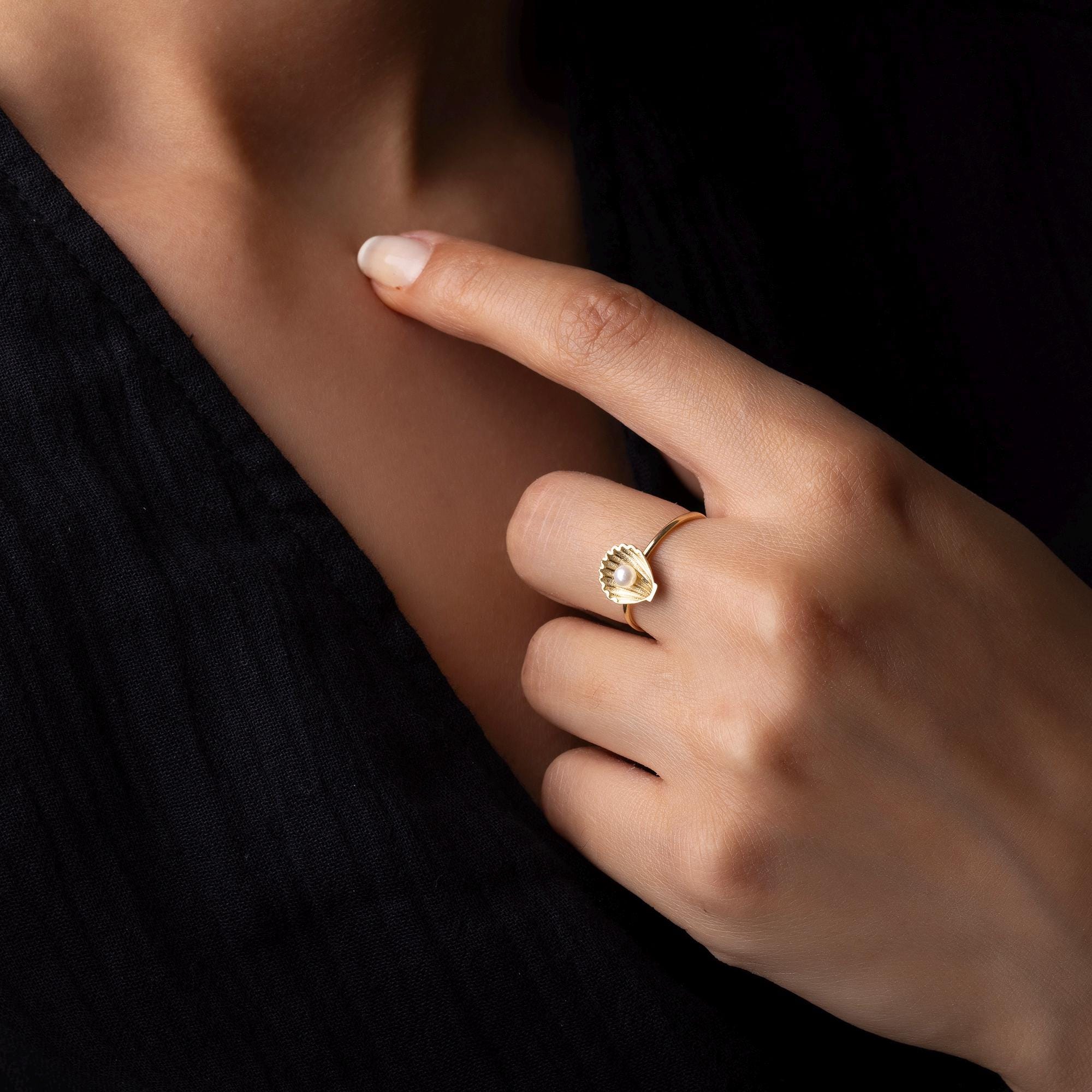 14K Solid Gold Shell Ring - Dainty Ocean Lover Jewelry