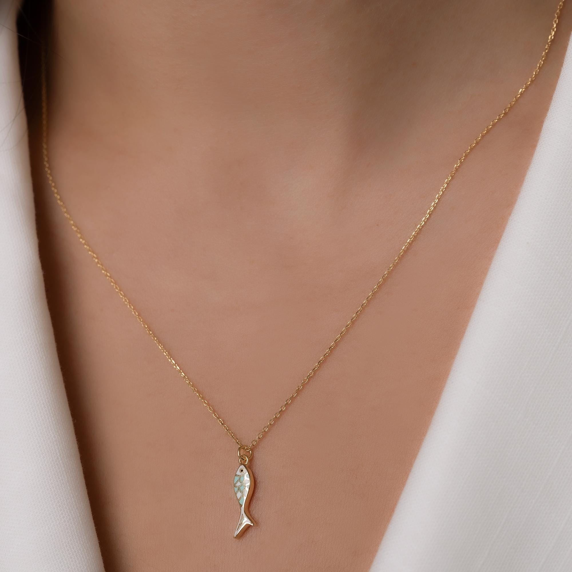 14K Solid Gold Fish Necklace - Dainty Ocean Pendant