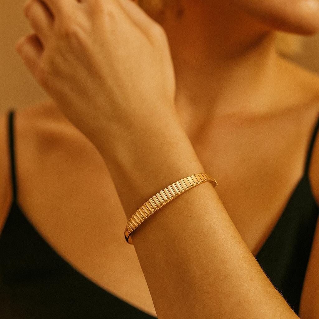 14K Solid Gold Ribbed Bangle Bracelet – Bold Minimalist Cuff