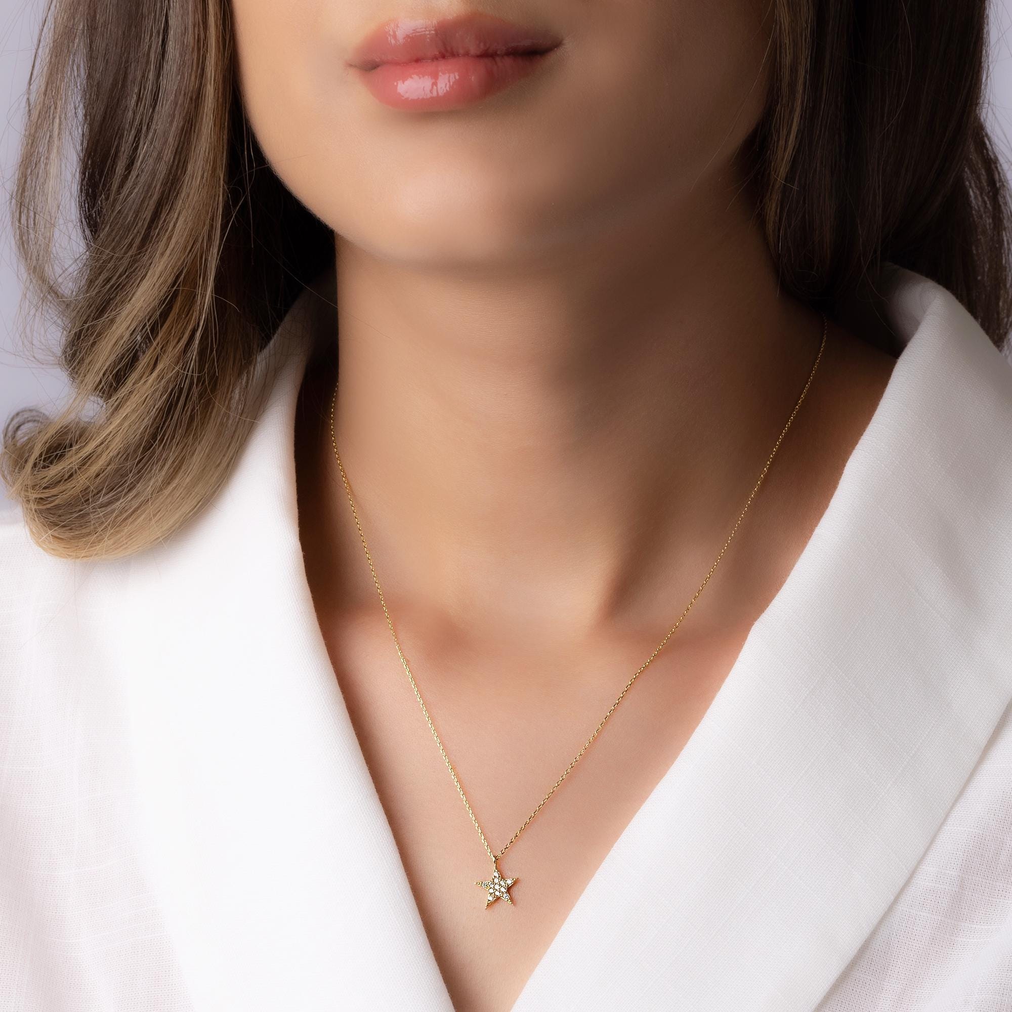 14K Solid Gold Star Necklace - Dainty Diamond Star Pendant