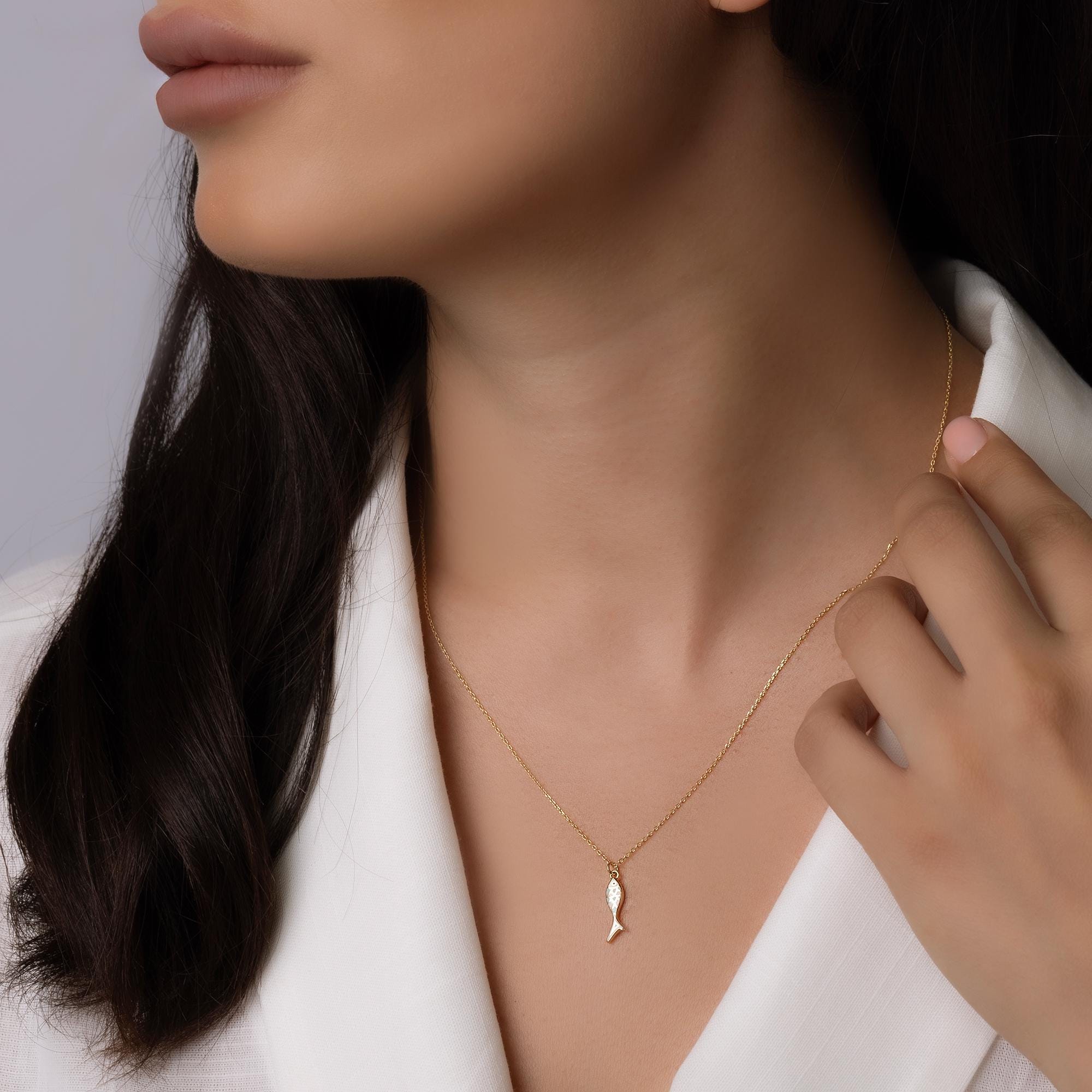 14K Solid Gold Fish Necklace - Dainty Ocean Pendant