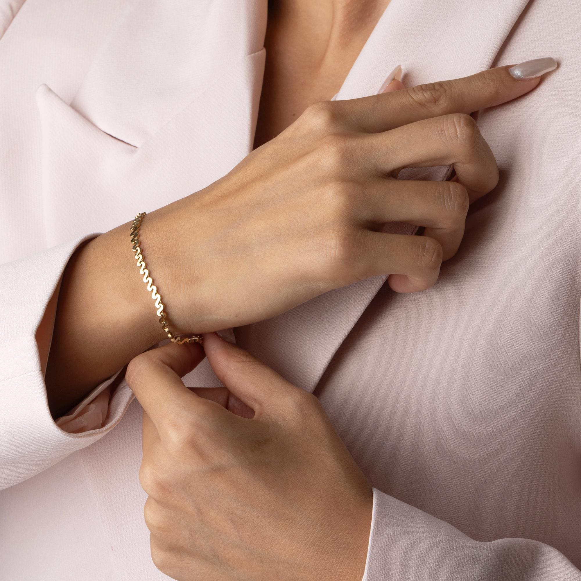 14K Solid Gold Wavy Bracelet - Minimalist Gold Chain Jewelry