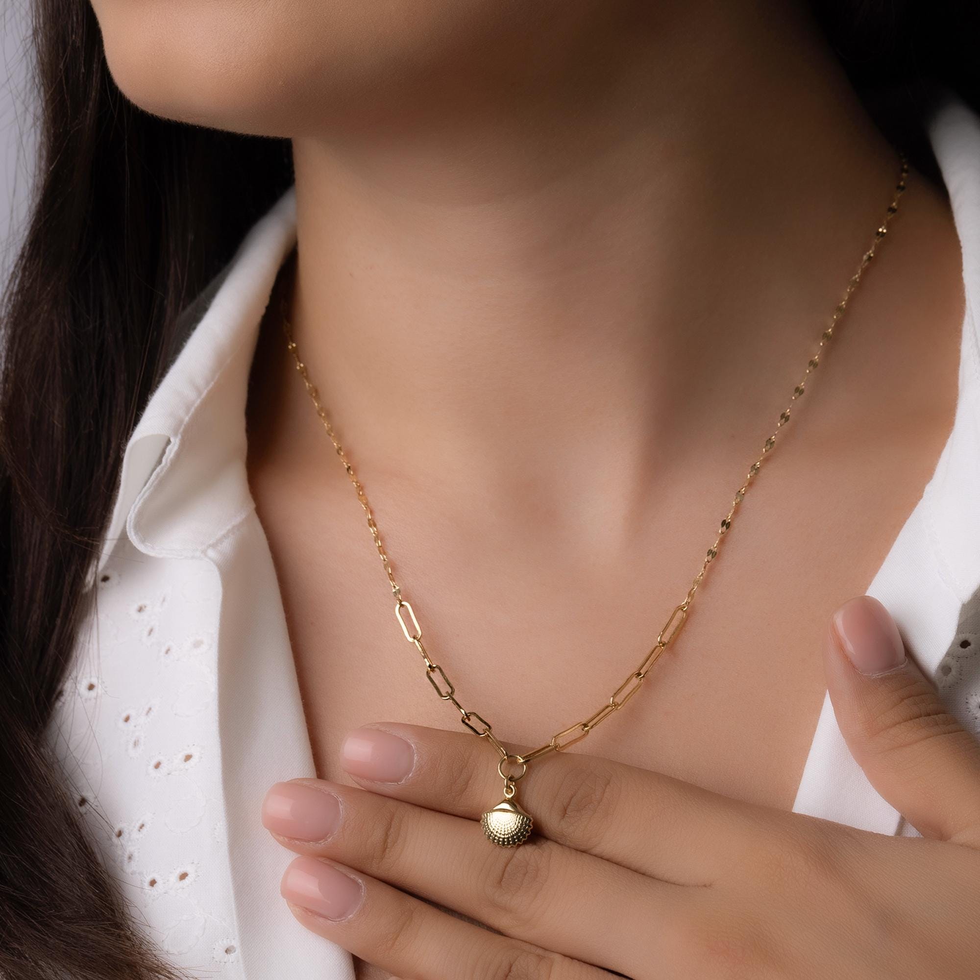 14K Solid Gold Seashell Necklace - Minimalist Ocean Jewelry